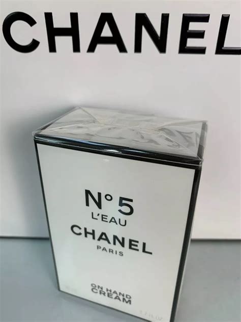 N°5 L'EAU ON HAND CREAM 